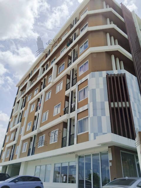 SALE TOWNHOUSE - 3000000 THB 3Bedroom ขนาด 0 Rai 0 Ngan 18 ตรว. ใกล้ - ศูนย์ราชการแจ้งวัฒนะ - รร. หอวัง นนทบุรี - โรบินสัน ศรีสมาน -ทางด่วน และสนามฟุตบอลเมืองทองยูไนเตด สภาพแวดล้อมดี
