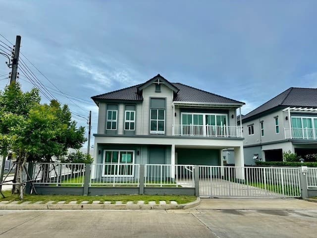 ลาดพร้าว71 รร. สตรีวิทยา2 MRTภาวนา 3กม.ให้เช่าทาวน์โฮม 3.5 ชั้น 260ตร.ม. 20 ตร.วา. 3นอน 4น้ำ 4แอร์ เดอะแจส วังหิน 1.2 กม.