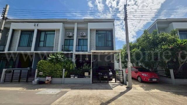 ถ.วัดศรีวารีน้อย APL สุวรรณภูมิ5กม. ม.หัวเฉียว4กม. 3นอน บ้าน 2ชั้น ใหม่ หลังมุม 56 ตร.วา.230 ตร.ม.2 น้ำ