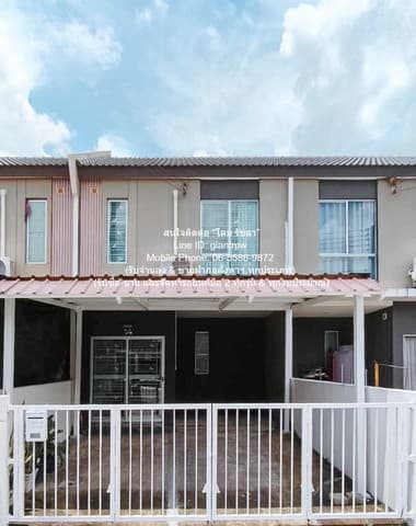 townhouse - 2 Bedroom 1390000 B. บรรยากาศส่วนตัว เป็นทาวน์เฮ้าส์ 2 ชั้น พร้อมอยู่ ที่อยู่ในหมู่บ้านที่มีสภาพแวดล้อมที่ดี อยู่ใกล้สิ่งอำนวยความสะดวกในทุกมิติ เหมาะสำหรับผู้ที่ต้องการบ้านพักอาศัยส่วนตัวที่มีทำเลเป็นเลิศ และในราคาที่จับต้องได้