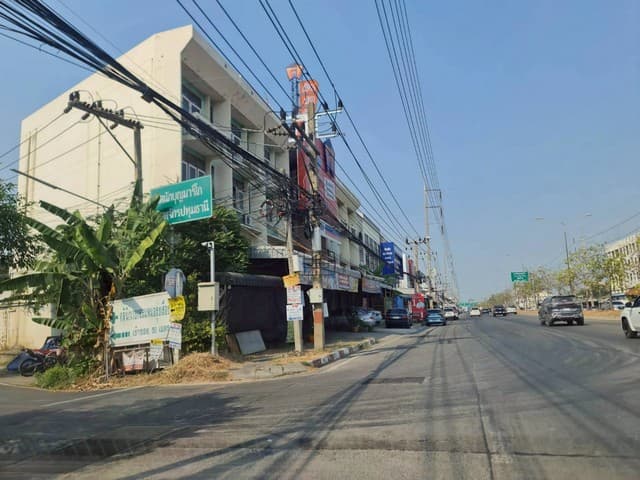 ขายที่ดินถมแล้ว ทำเลทองใจกลางเมืองปทุม เพียง 3.4 ล้าน!