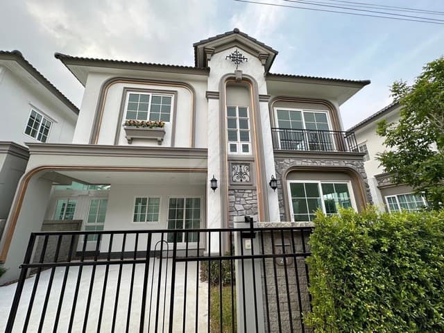 ให้เช่าบ้านเดี่ยว 2 ชั้น 145 ตรม 4 ห้องนอน หมู่บ้านแกรนดิโอ บางนา กม 5 ใกล้เมกะบางนา