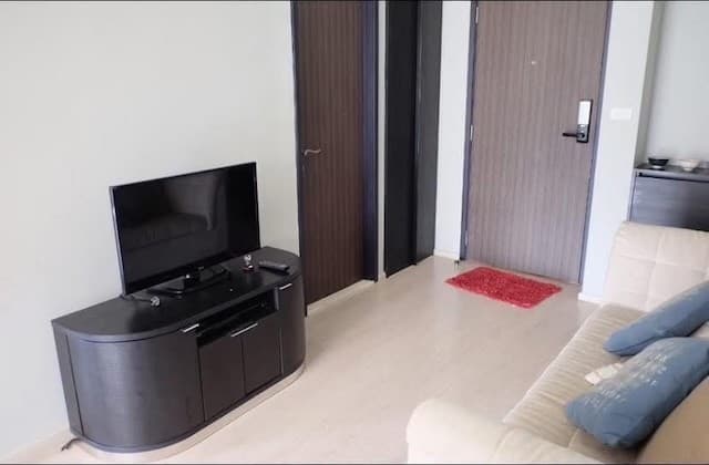 Rhythm Sukhumvit 44 safe comfortable peaceful 7th floor BTS Phra Khanong