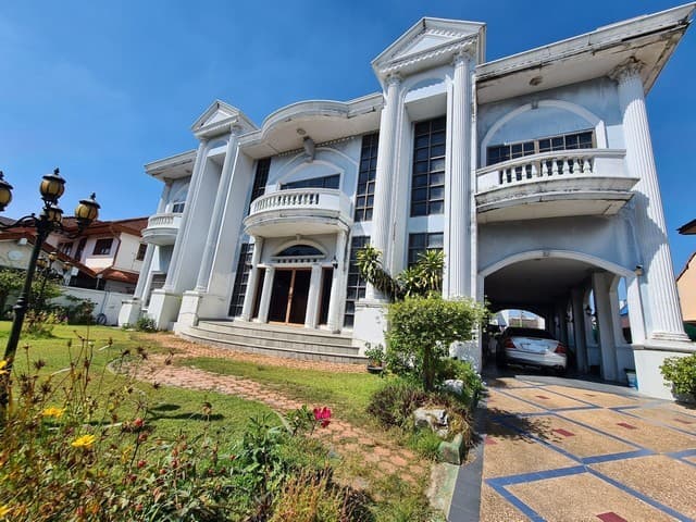 ขายบ้านเดี่ยว เนื้อที่ 215 ตร.ว. โซน เสนานิคม 1 ซอย 28 หมู่บ้านป.ธนานิเวศน์ โซน ลาดพร้าว, พหลโยธิน, รัชโยธิน ,รัชดาภิเษก และเกษตรนวมินทร์
