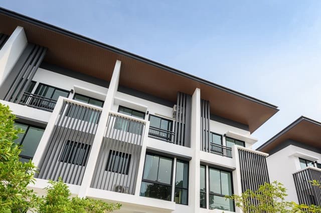 ขายทาวน์โฮม 3 ชั้น สไตล์โมเดิร์น – ซอยสตรีวิท 29 บ้านใหม่ มือหนึ่ง พร้อมโอน พร้อมอยู่จริง ไม่ต้องรอ