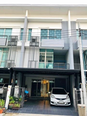 ขายทาวโฮม3ชั้น ใกล้ โลตัส รามอินทรา ,แฟชั่น ไอส์แลนด์และ บิ๊กซี รามอินทรา ย่าน บางเขน เพล็กซ์วัชรพล