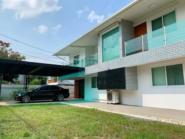 ให้เช่าบ้านเดี่ยว80 ตรว. เสนานิคม1 เลียบด่วน รามอินทรา ลาดปลาเค้า โชคชัย4 แต่งสวยสไตล์โมเดิร์น สภาพใหม่มาก เหมาะอยู่อาศัยหรือทำโฮมออฟฟิศ