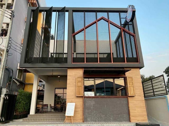ขายบ้าน2ชั้นถ. จันทรคามพิทักษ์ ตำบลสนามจันทร์ อำเภอเมืองนครปฐม สไตล์คาเฟ่ ขายพร้อมแอร์ และ เฉพาะเฟอร์นิเจอร์บิ้วอิน + เตียงนอน