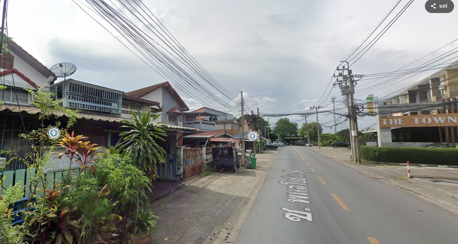ขายถูก บ้านแฝด 64 ตรว. ถนนพหลโยธิน 54/1 แยก4 แขวงสายไหม เขตสายไหม กรุงเทพมหานคร