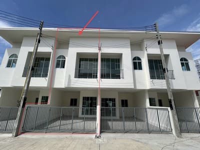 ขาย ทาวน์เฮ้าส์ 2 ชั้น สไตล์มินิมอล ในโครงการ ไพรเวท 8 (Private 8 Khao Nam Sup) ที่ออกแบบให้ใช้สอยได้ครบทุกฟังก์ชันอย่างลงตัว