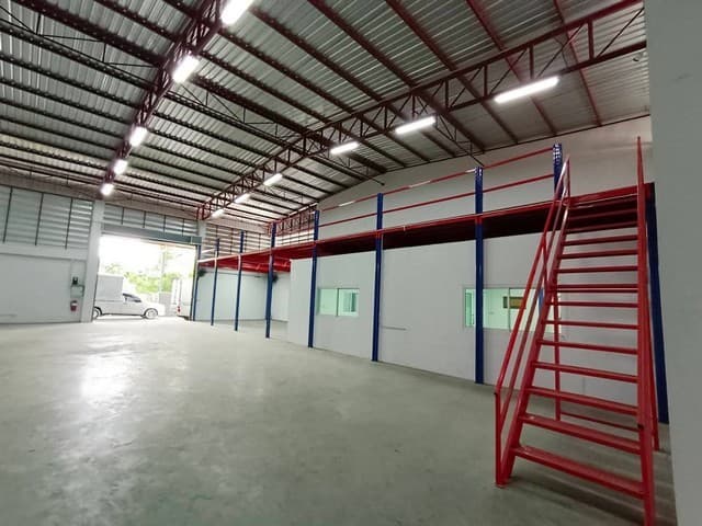 MT7ให้เช่าโกดังพร้อมออฟฟิศ ถนนเชื่อมคลองมอญ ย่านลาดกระบัง ใกล้เลียบมอเตอร์ ใกล้สนามบินสุวรรณภูมิ