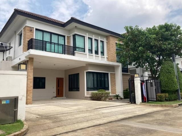 ให้เช่า บ้านหรู ขนาด 36 ตร.วา 150 ตรม 4 ห้องนอน Golden Neo สุขุมวิท-ลาซาล ทำเลสุขุมวิท แต่งครบพร้อมอยู่ ใกล้ BTS สำโรง