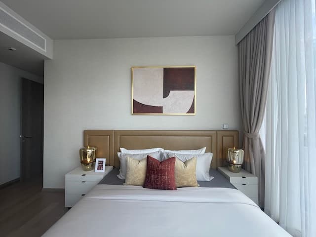 Celes Asoke Spacious safe clean 24th floor BTS Asoke