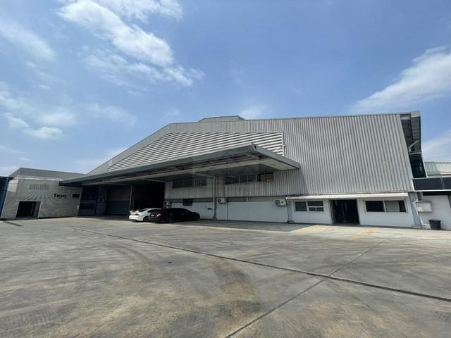 ให้เช่าโกดังออฟฟิศ 3,700 ตรม.ถนนเทพารักษ์บางพลีสมุทรปราการใกล้ รพ.บางนา5 พื้นรับน้ำหนัก2 ตัน/ตร.ม.แถมเครนให้