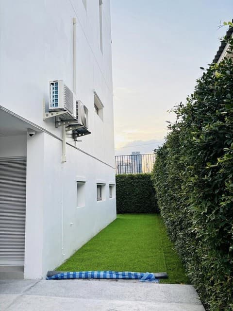 P1783 ขาย ให้เช่า โฮมออฟฟิศ 4 ชั้น โครงการ ลักซ์ LUXE 35 Luxury Townhome ซอยลาดพร้าว35 ใกล้ BTSสายสีเหลือง สถานีภาวนา