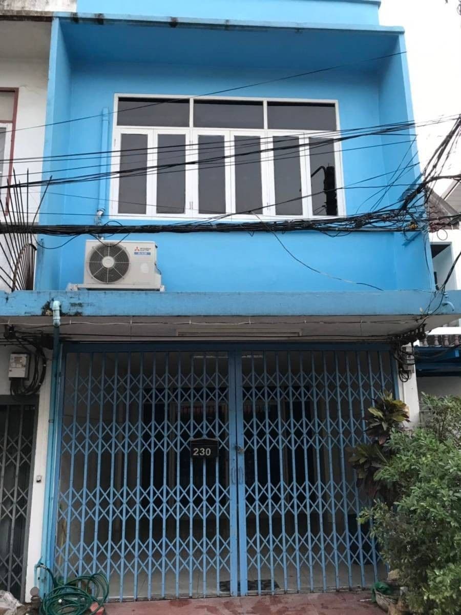 ให้เช่าทาวน์เฮ้าส์ 2ชั้นเนื้อที่ 22ตร.ว พื้นที่ใช้สอย 90 ตร.ม 2ห้องนอน 2ห้องน้ำ แอร์ ถนน ลาดพร้าว 41 ภาวนา เขตจตุจักร ราคาเช่า 15,000 บ/ด