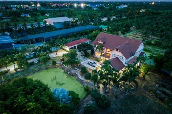 ขายที่ดินแปลงสวยติดถนนใหญ่(เส้นบ้านแพ้ว-นครปฐม) หน้าติดถนน...หลังติดคลอง บรรยากาศดี