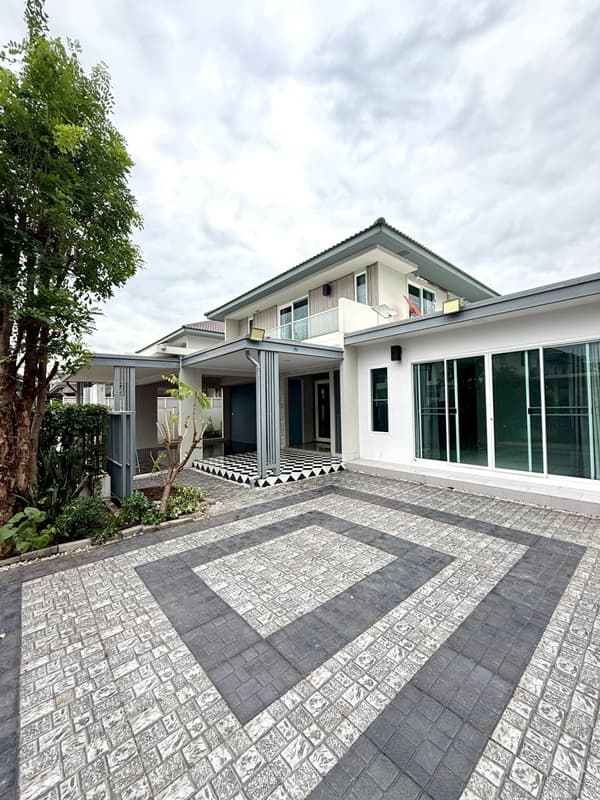 เจ้าของขายเอง บ้านเดี่ยว 2 ชั้น มัณฑนา เพชรเกษม-สาย 4 หลังมุม อ.กระทุ่มแบน สมุทรสาคร โทร.084-1416555