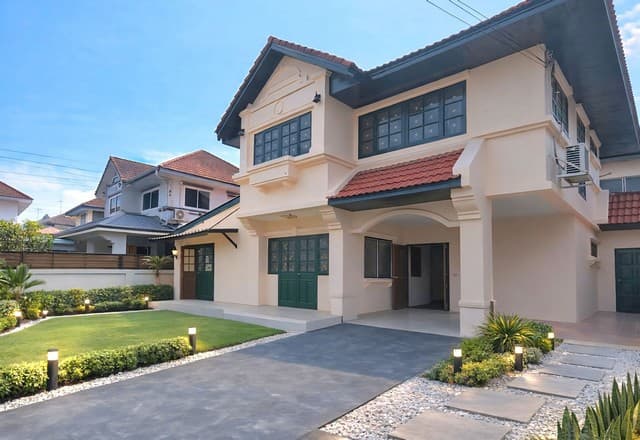 บ้านเดี่ยว2ชัน สภาพดี 70ตรว.เคหะร่มเกล้า ทะลุออกซอยมิสทีน ใกล้BigC
