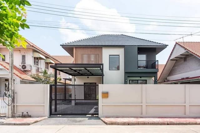 บ้านเดี่ยว 2 ชั้น รีโนเวทใหม่ทั้งหลัง สไตล์โมเดิร์น หางดง