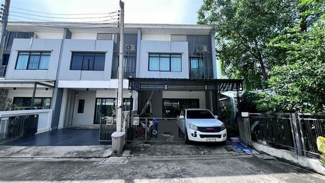 ขายทาวน์เฮ้าส์ 2 ชั้น โครงการ สตอรี่ส์ อ่อนนุช - วงแหวน เขตประเวศ กรุงเทพฯ