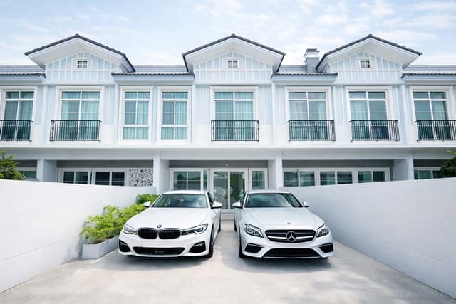 ทาวน์โฮม 2 ชั้น 2 นอน 3 น้ำ 24 ตร.ว. 192 ตร.ม.ใกล้ม.รามคำแหง 2 600 ม. ทำเลบางนา-รามคำแหง ตลาดนัมเบอร์วัน ราม 2 700 ม.