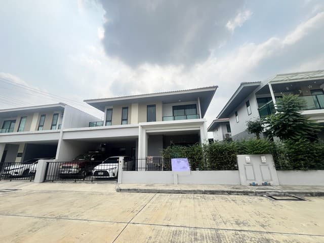 ขายบ้านแฝด 2 ชั้น โครงการ อณาสิริ บางใหญ่ นนทบุรี ห่างจาก เซ็นทรัลพลาซ่า เวสต์เกต เพียง 7.5 กม.