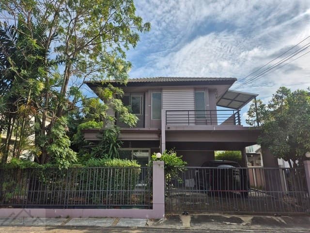 ให้เช่าบ้านเดี่ยว 2 ชั้น 56.5 ตรว. 3 ห้องนอน หมู่บ้านปาริชาต ซอยคุ้มเกล้า 11 ลาดกระบัง