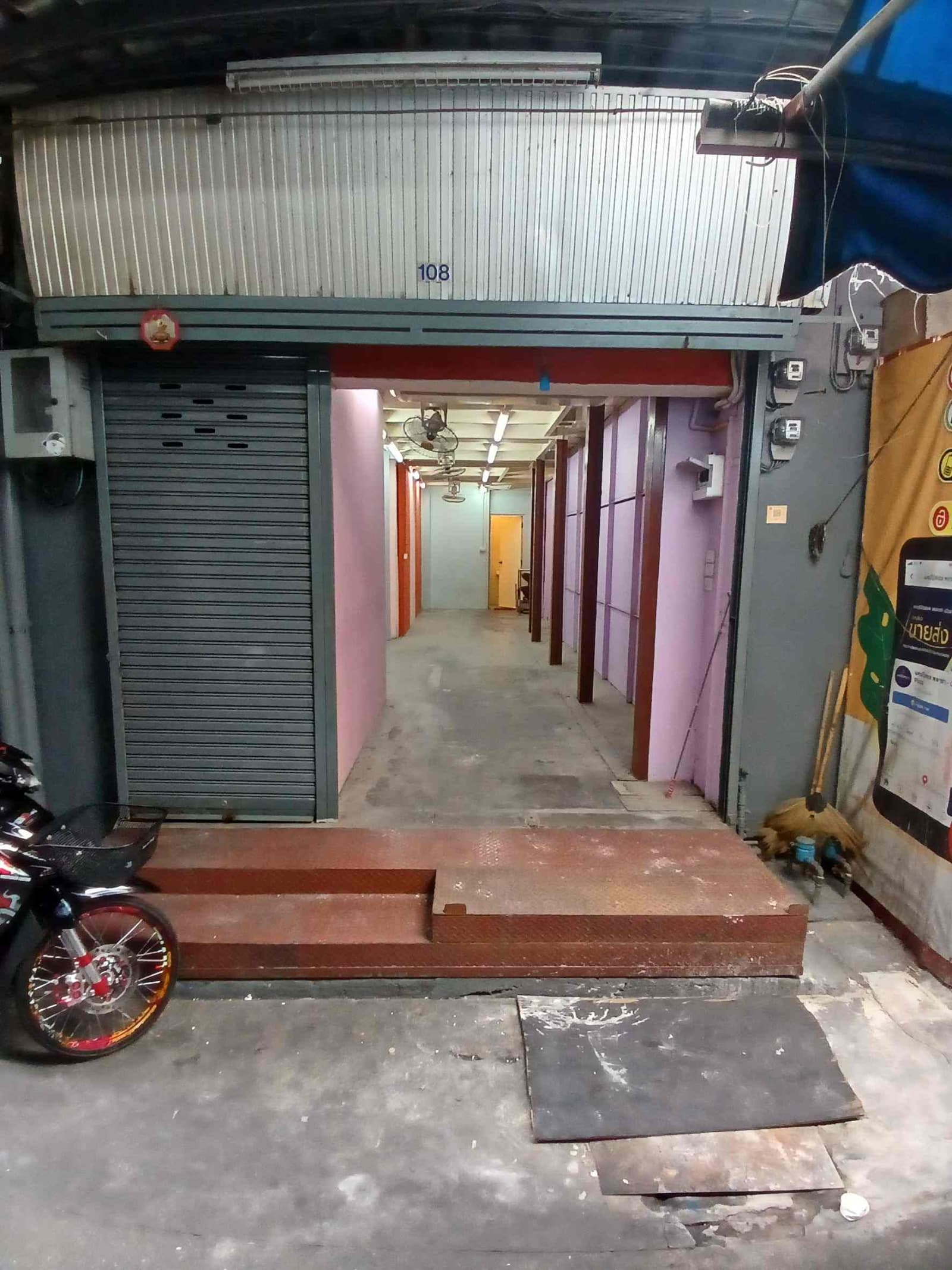 ให้เช่าโกดังเก็บของ 3 ชั้น ทำเลทอง ย่านคลองถม – เสือป่า ใกล้แคปปิตอล พลาซ่า