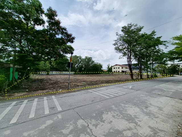 ขายที่ดินหนองจอก เนื้อที่ 1-3-29 ไร่ ซ.มิตรไมตรี 4 กระทุ่มราย หนองจอก กรุงเทพ