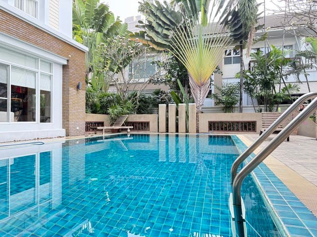 ให้เช่าบ้านเดี่ยว Pool Villa 400 ตร.ม. 4 ห้องนอน สุขุมวิท 36 การ์เด้น วิลเลจ โครงการบ้านเดี่ยวสุด Private ใกล้ BTS ทองหล่อ เพียง 300 เมตร