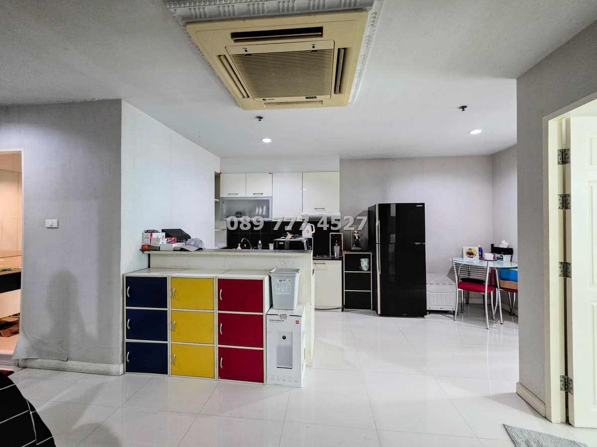 [ขาย] คอนโด สุขุมวิท ลิฟวิ่ง ทาวน์ (Sukhumvit Living Town) อโศก 2 ห้องนอน 58.90 ตร.ม. มีที่จอดรถประจำ ใกล้ MRT เพชรบุรี และ มศว