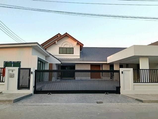 ขายบ้านเดี่ยว เนื้อที่ 179 ตร.ว. โซน รังสิต ดอนเมือง หมู่บ้าน เมืองเอก 3 ใกล้ ม.รังสิต เมืองปทุมธานี บ้านสวยพร้อมอยู่