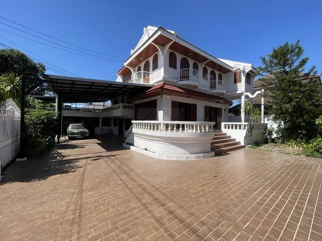 T26-104 ขาย บ้าน - 1 งาน 105 ตารางวา 8590000 บาท ชั้นทั้งหมด 4 ชั้น ใกล้กับ ใกล้เลียบด่วน รถไฟฟ้าสายสีชมพู สถานีวัชรพล