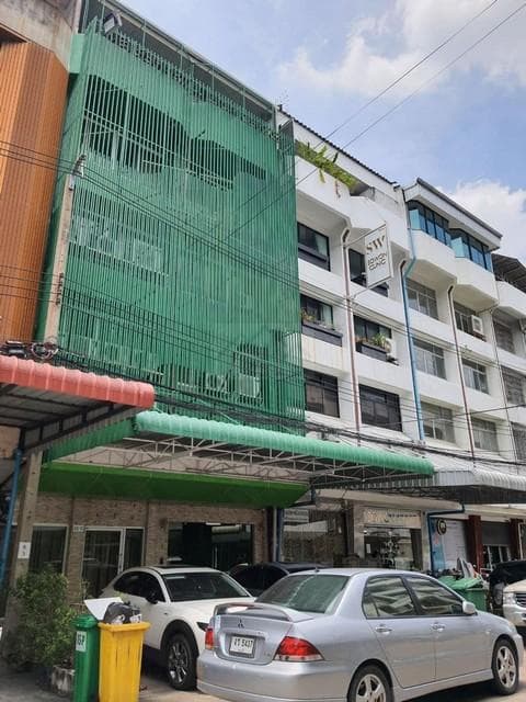 ให้เช่าอาคารพาณิชย์ 5 ชั้น 1,080 ตร.ม. มีชั้นดาดฟ้า มีลิฟท์ ซ.รัชดาภิเษก22 ใกล้ MRT รัชดาภิเษก