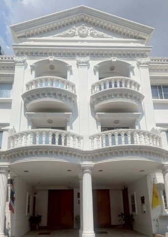 ขายทาวน์โฮมหรู Town Avenue Signature สุขุมวิท 79 หมู่บ้านสุขุมวิท การ์เด้น ซิตี้