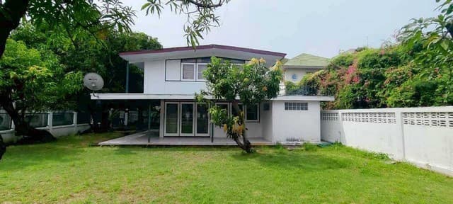 บ้านเดี่ยว 2 ชั้น หมู่บ้านมิตรภาพ 3 ซ. ศรีนครินทร์ 38