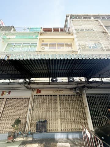 ให้เช่าทาวน์โฮมหรู 3.5 ชั้น 254 ตรม.The Eight จตุจักร-รัชดา ลาดพร้าว ซอย1 ใกล้เซ็นทรัล ลาดพร้าว 2