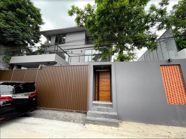 PP510 ขายบ้านเดี่ยว พร้อมสระว่ายน้ำส่วนตัว ซอยปรีดีพนมยงค์ สุขุมวิท 71 พัฒนเวศม์ ใกล้ BTS พระโขนง บ้านสวยสไตล์โมเดิร์น