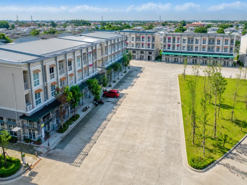 ม.อัสสัมชัญ สุวรรณภูมิ 900 ม.พร้อมเฟอร์ฯ โฮมออฟฟิศ 3.5 ชั้นดีไซน์สไตล์ยุโรป ฟังก์ชั่น 2 นอน 3 น้ำ ใ