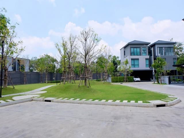 ขายบ้านหรู 3 ชั้น 241 ตร.ม 4 นอน บ้านกลางเมือง The Edition บางนา ทำเลดีที่สุดในโครงการ ติดสวนใหญ่หน้าบ้านไม่ชนใคร ตกแต่งเหมือนบ้านตัวอย่าง