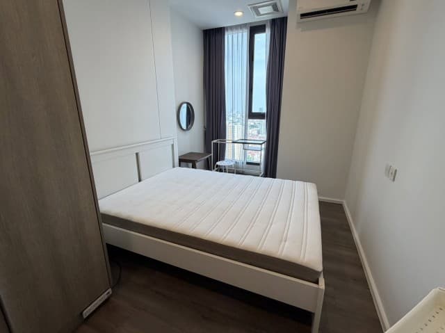 Whizdom Essence Comfortable Convenient Private 26th Floor BTS Punnawithi