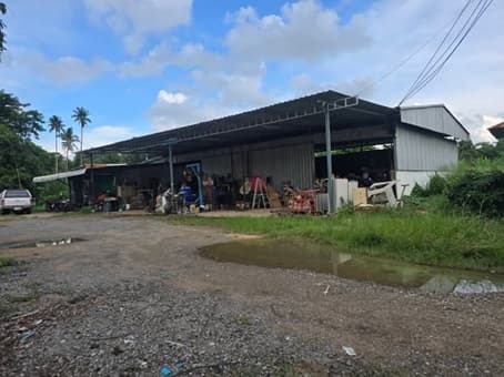 ขายโรงกลึงพร้อมเครื่องจักรบนเนื้อที่ 2 ไร่ (มีใบอนุญาตประกอบกิจการโรงกลึง) ที่ดินพร้อมสิ่งปลูกสร้าง พื้นที่สีเหลือง