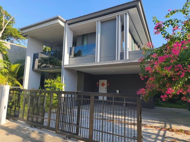 ให้เช่าบ้านเดี่ยวหรู 2 ชั้น 250 ตรม. 4 ห้องนอน โครงการ เศรษฐสิริ กรุงเทพกรีฑา 2 Setthasiri-Krungthep Kreetha 2 ใกล้นานาชาติ Wellington