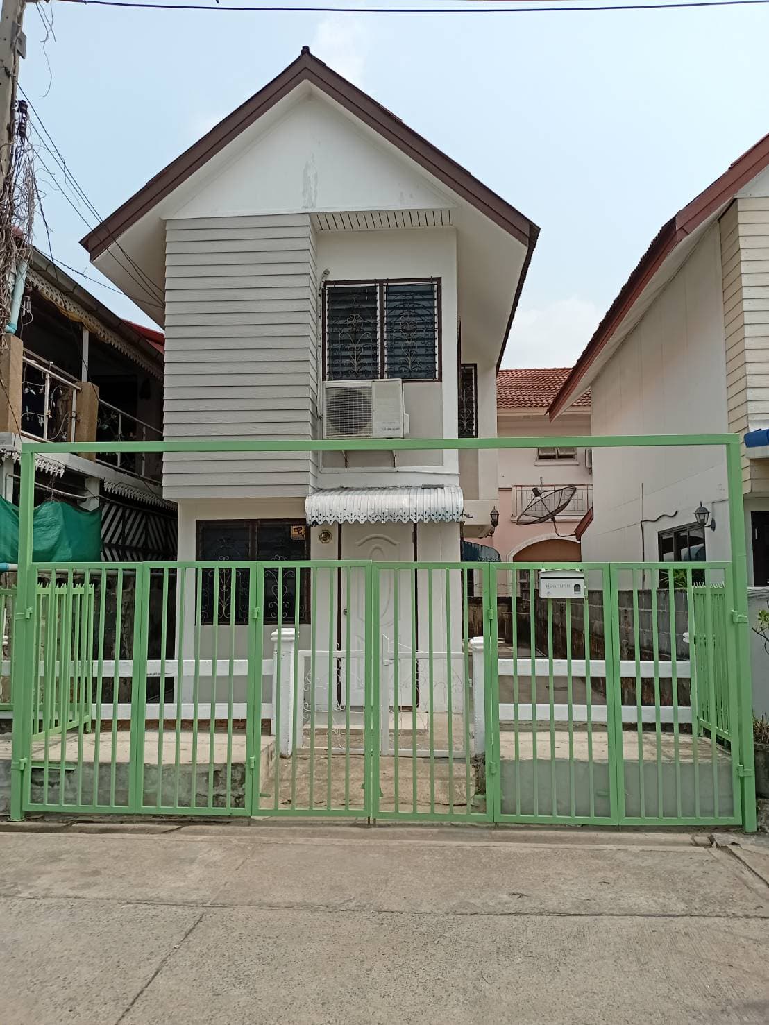 ขายบ้านเดี่ยว 2 ชั้น โครงการบ้านเอื้ออาทร รังสิต–คลองสาม ทำเลดี ใกล้ดอนเมือง