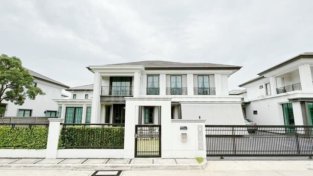ให้เช่าทาวน์โฮม 2 ชั้น 18 ตร.ว. โครงการ Pleno สุขุมวิท-บางนา 3 ใกล้เมกะบางนา 2