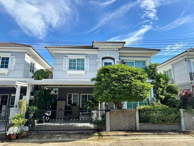 ให้เช่า ขาย บ้านแฝด โครงการ โกลเด้น นีโอ 2 ลาดพร้าว เกษตรนวมินทร์ ซอยนวมินทร์ 42 หน้าบ้านหันทิศใต้ เดินทางสะดวกเหมาะพักอาศัย