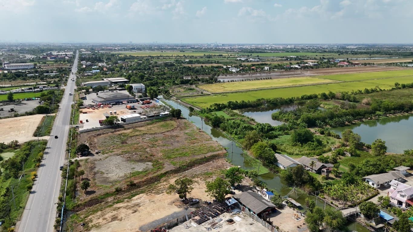 ขายถูกมาก!! ที่ดิน 6 ไร่ ทำเลทอง ติดถนนเลียบคลองมอญ ลาดกระบัง กทม. ใกล้มอเตอร์เวย์ นิคม  สนามบินสุวรรณภูมิ 2