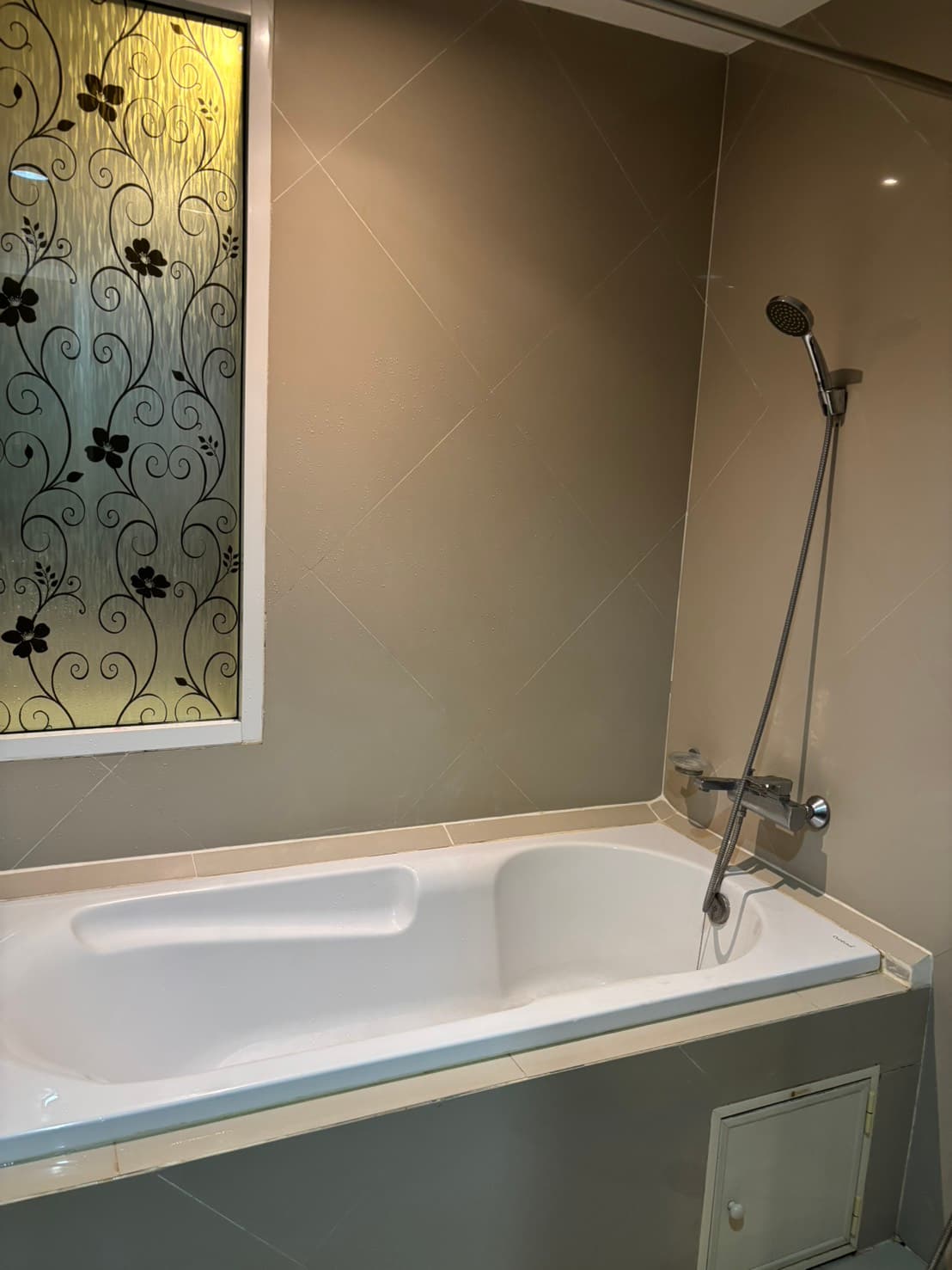 ผ่อนตรง ไม่ต้องกู้ธนาคาร!! คอนโด Diamond Suites Resort  พัทยาใต้ ชลบุรี ใกล้เขาพระตำหนัก หาดจอมเทียน หาดพัทยาฯ