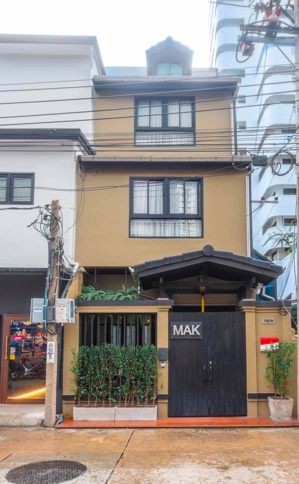 FOR RENT AT A GREAT PRICE!! Beautifully house, Sukhumvit Soi 15, Near BTS Asok and Terminal 21 4